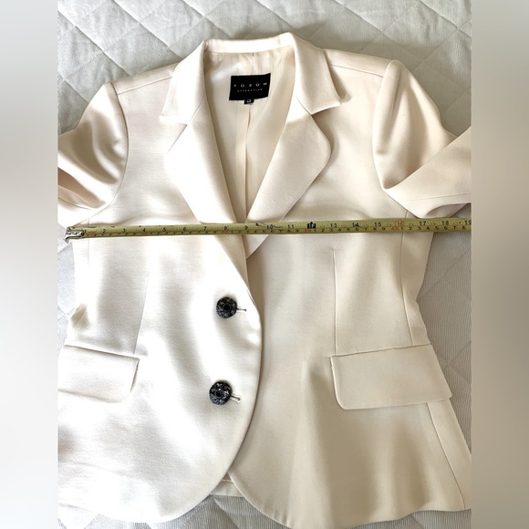 Creamy beige wool tuxedo style blazer black beaded buttons long sleeves & cuffs - Picture 13 of 16